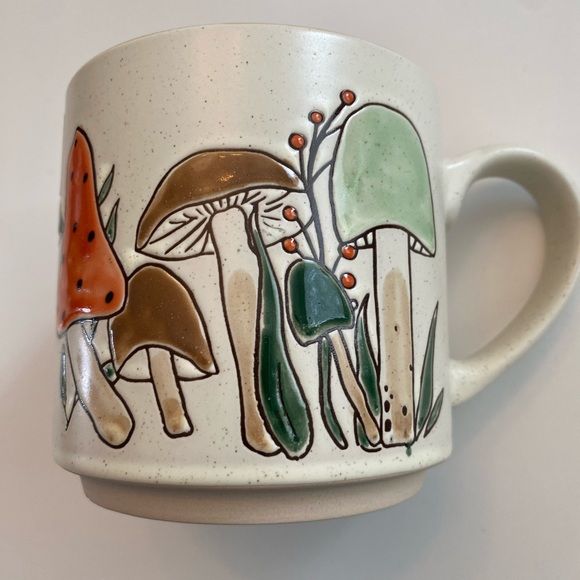 Spectrum Designz MOREL VALLEY 18 OZ Coffee Mug Brand New - Picture 1 of 10